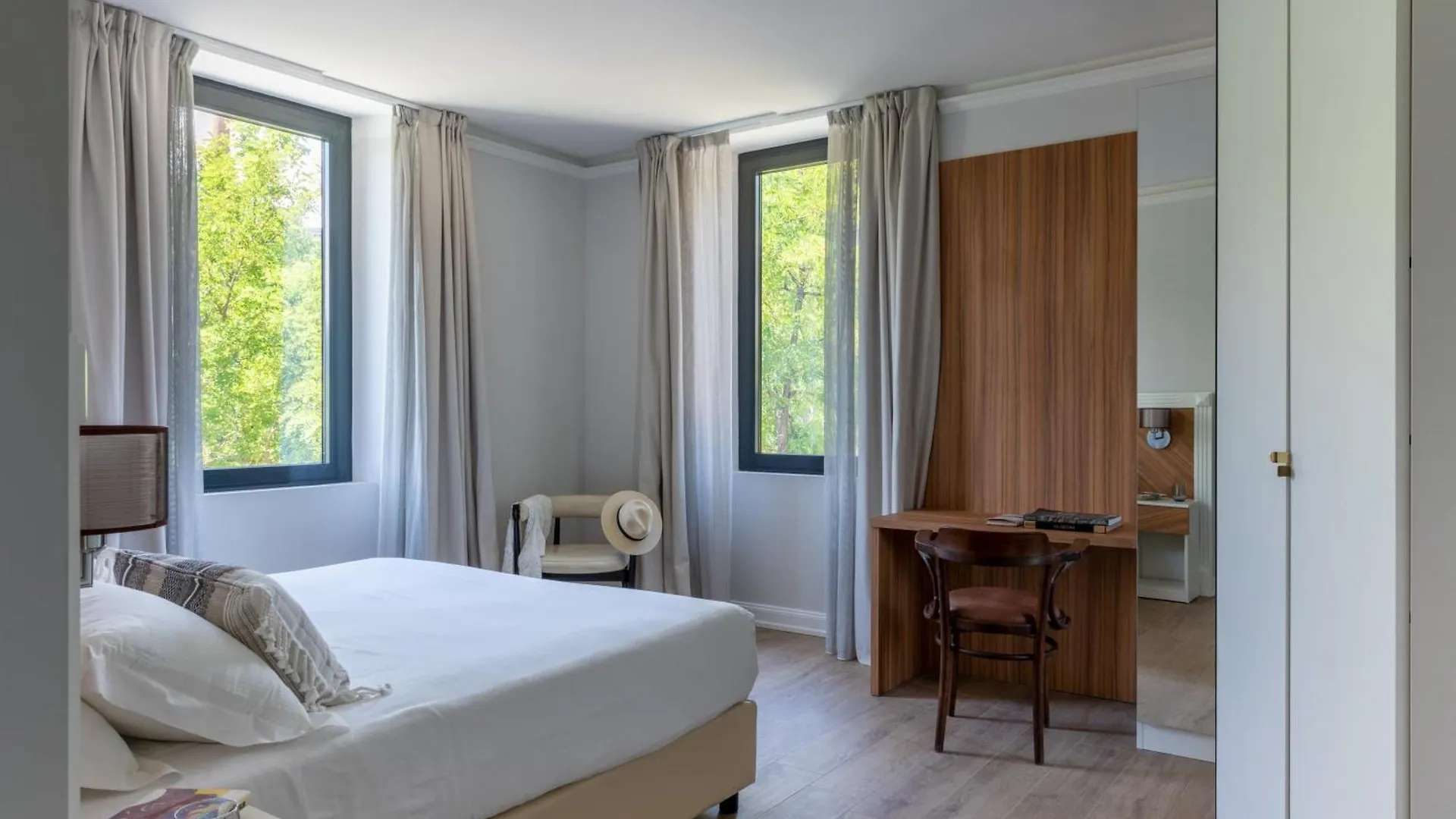 Livia Valeria Palace Aparthotel Rome 0*,  Italy